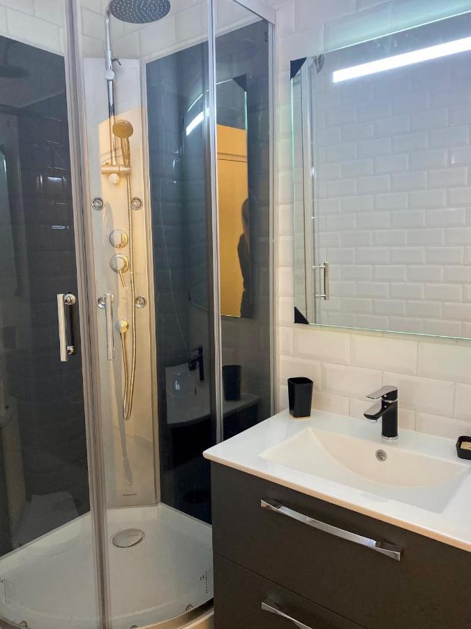 L'Appartement Du Bonheur Sanary-sur-Mer Exteriör bild